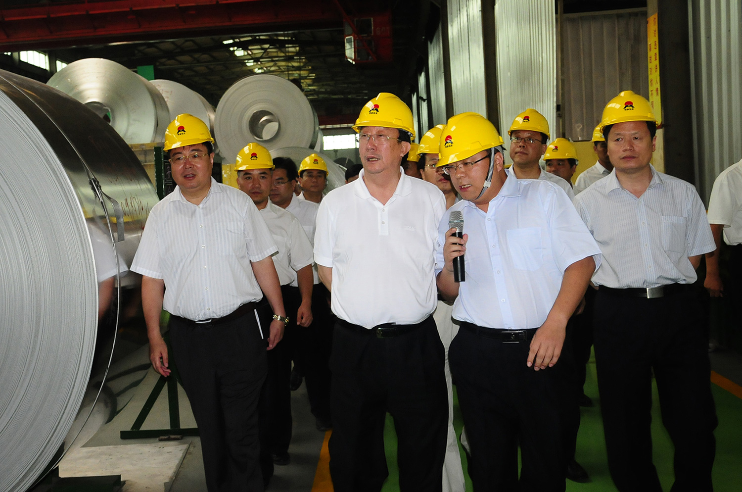 原河南省委書(shū)記郭庚茂到公司參觀指導(dǎo) 原河南省委書(shū)記郭庚茂到公司參觀指導(dǎo)