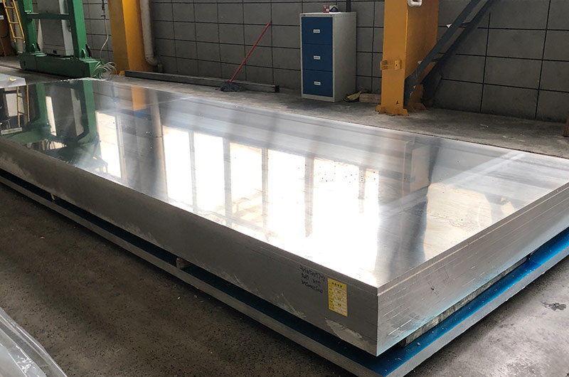 河南明泰鋁業(yè)模具鋁板原材料5052鋁板、6061鋁板